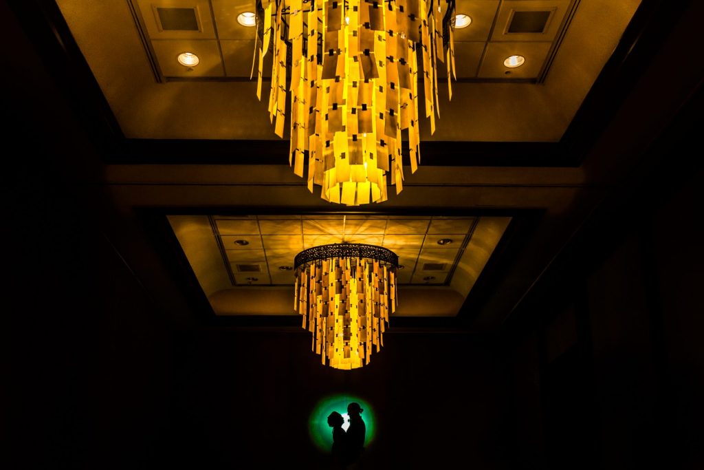 wedding-silouett-light-marriott-photos