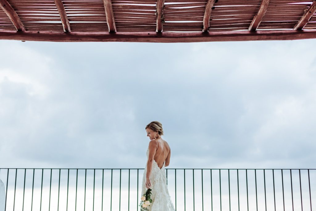 wedding bride flowers smile beauty smile sky Vallarta mismaloya 