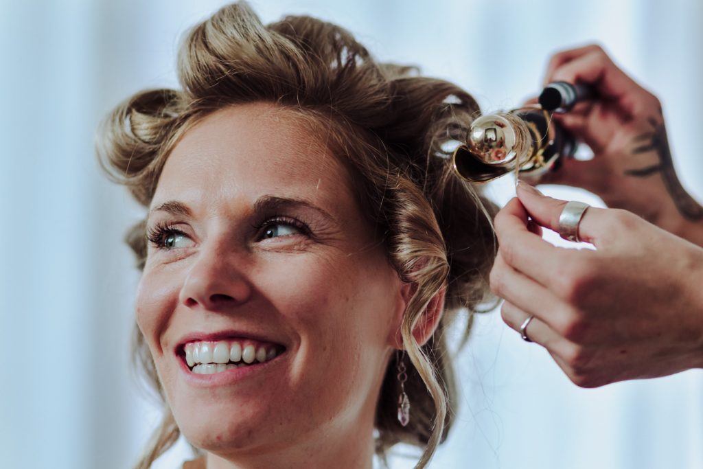 wedding bride smile hair artist gettin ready hands moment Vallarta mismaloya 